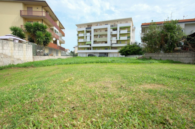 Terreno edificabile in vendita a San Giovanni Teatino