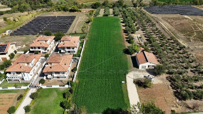 Terreno edificabile in vendita a Rosciano