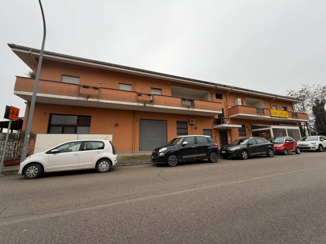 Studio/Ufficio in affitto a Spoltore