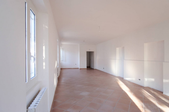 Locale commerciale in affitto a Chieti