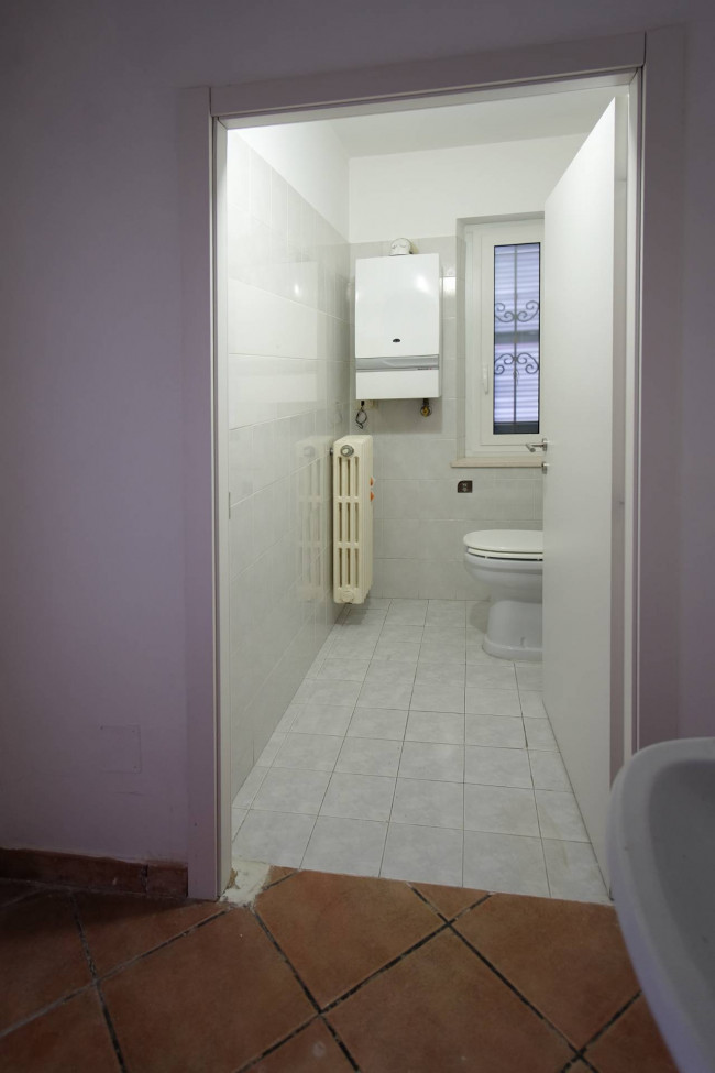 Locale commerciale in affitto a Chieti