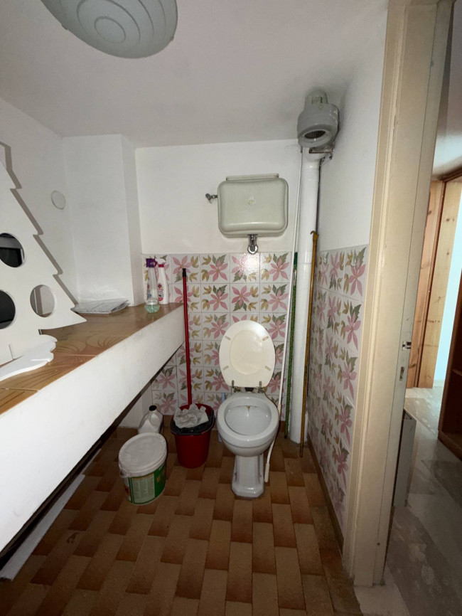 Locale commerciale in affitto a Chieti