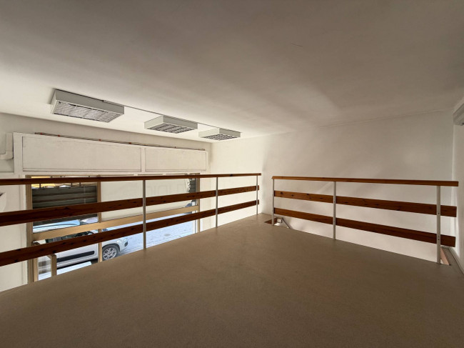 Locale commerciale in affitto a Chieti