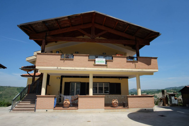 Appartamento in vendita a Roccamontepiano