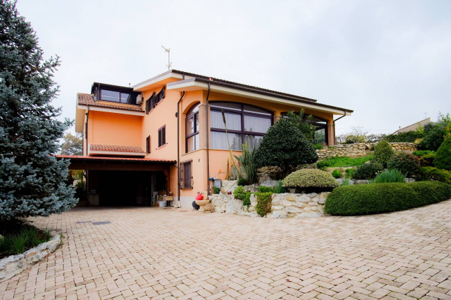 Villa Singola in vendita a Chieti