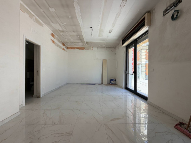 Locale commerciale in affitto a Chieti