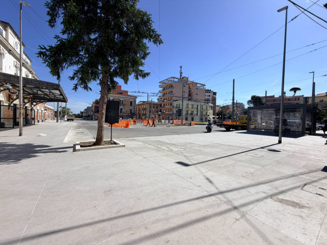 Locale commerciale in affitto a Chieti