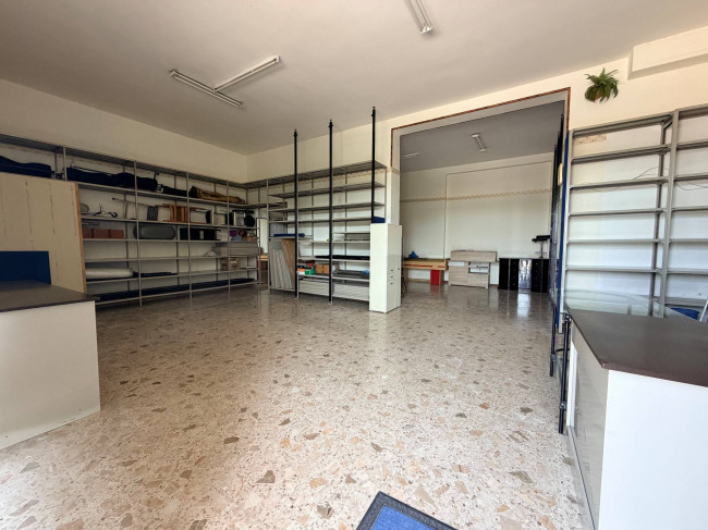 Magazzino in affitto a San Giovanni Teatino