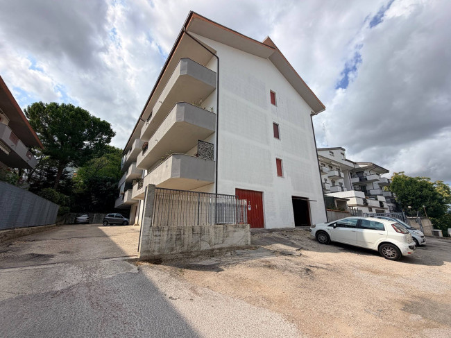 Garage in vendita a Chieti