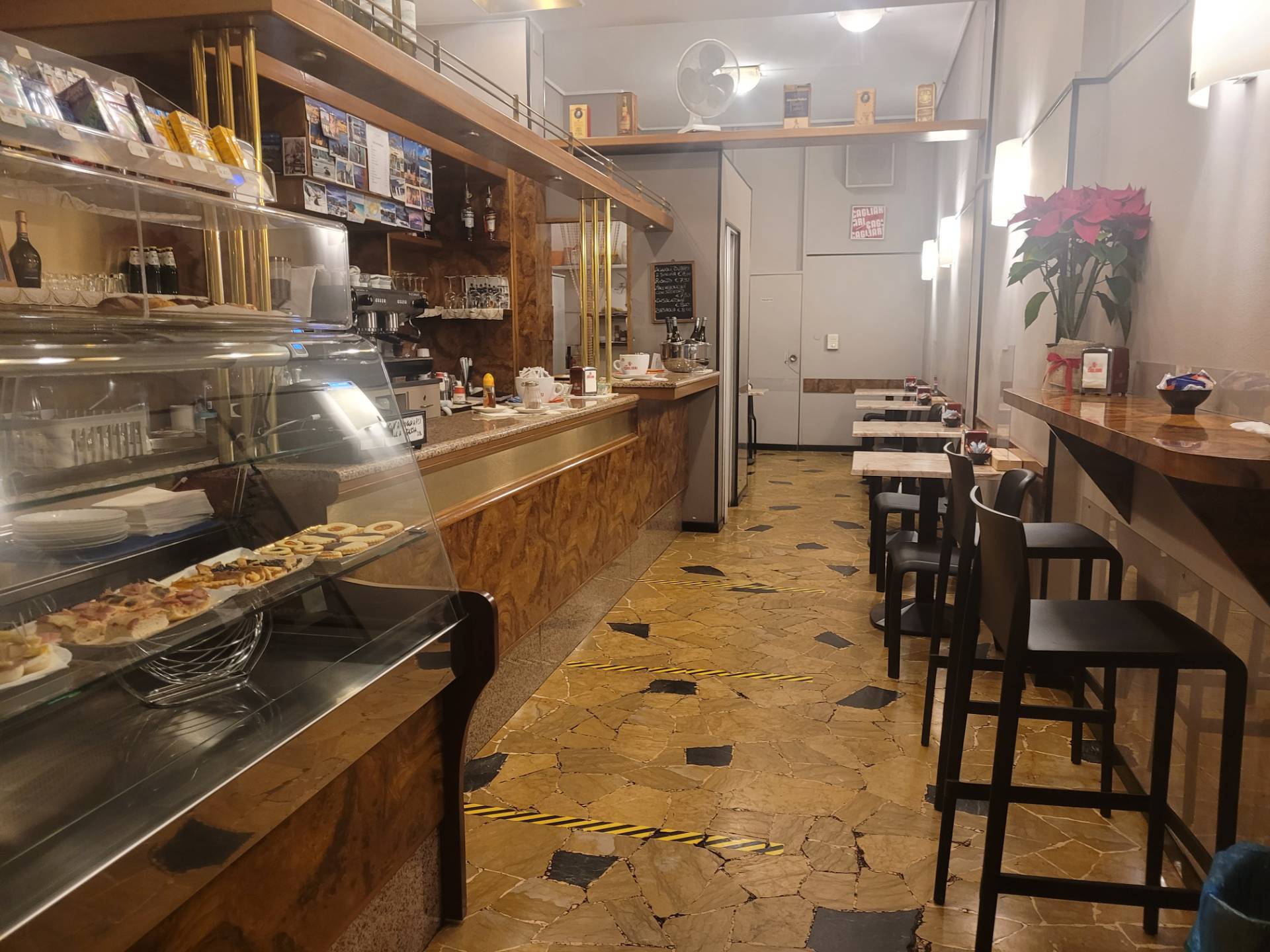Bar in vendita a Mantova (MN)
