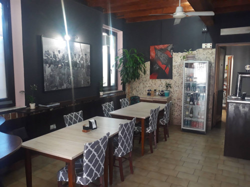 Bar con cucina in Vendita a Castel d'Ario