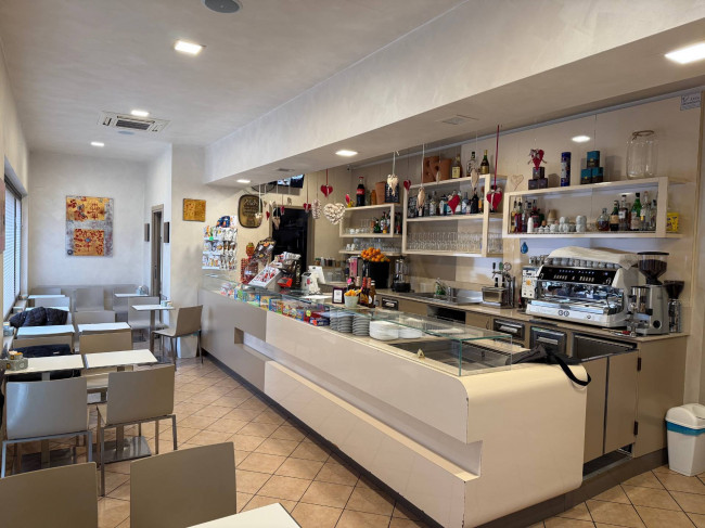 Bar/Gelateria in Vendita a Verona