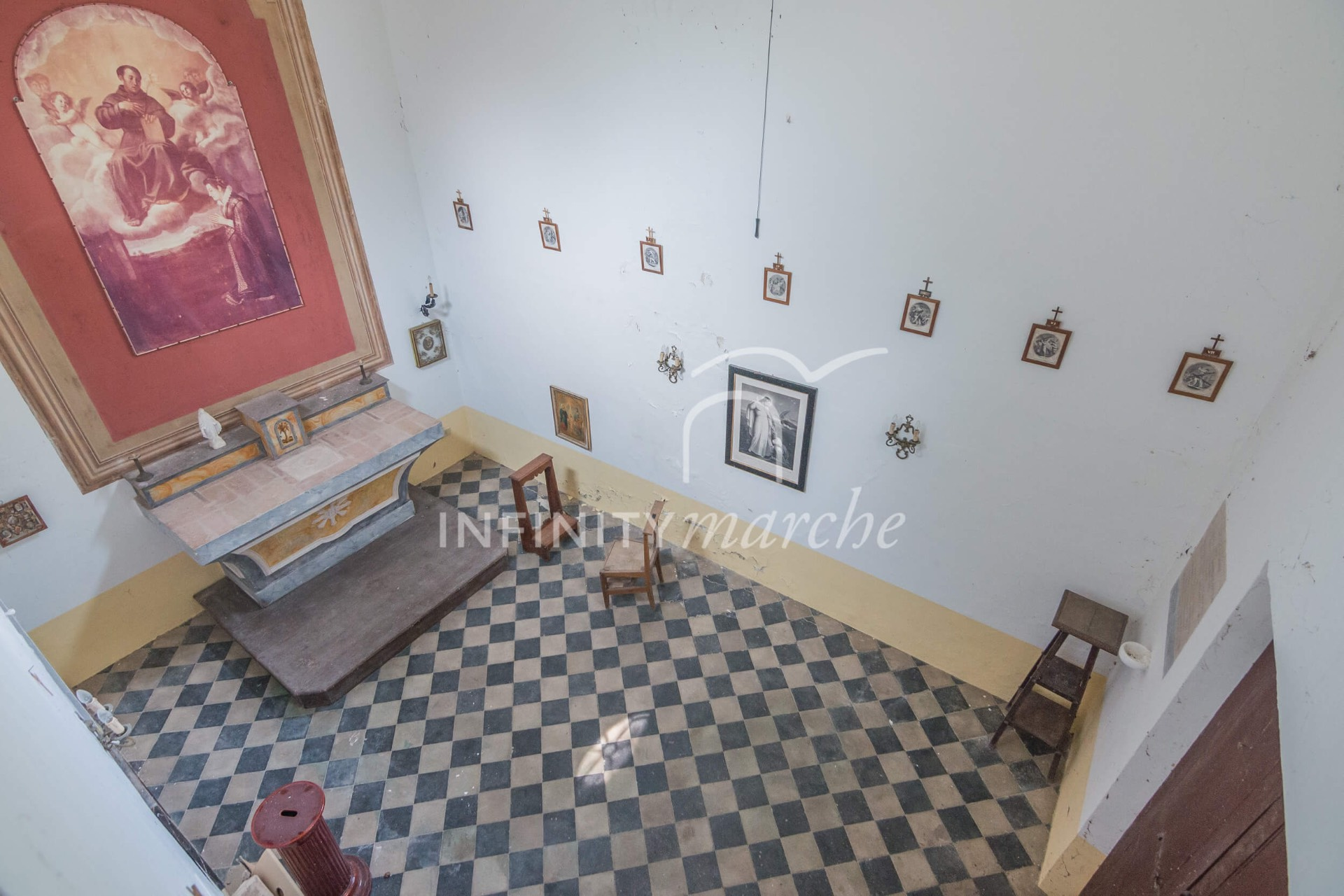 Villa a Jesi (Ancona)