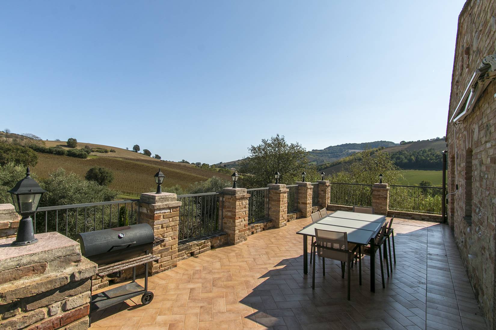 Casale a Montefiore dell'Aso (Ascoli Piceno)