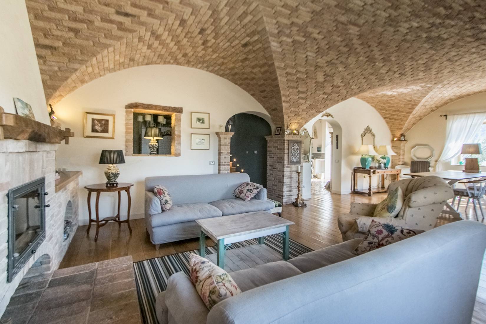 Casale a Montefiore dell'Aso (Ascoli Piceno)