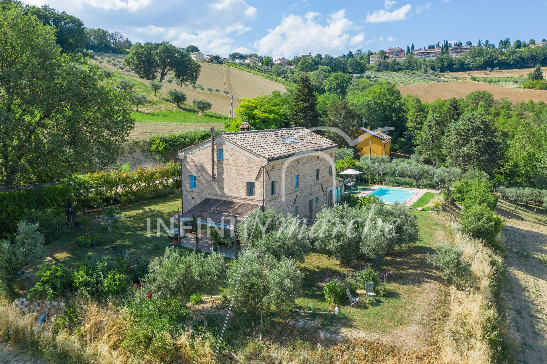 Casale a Mogliano (Macerata)