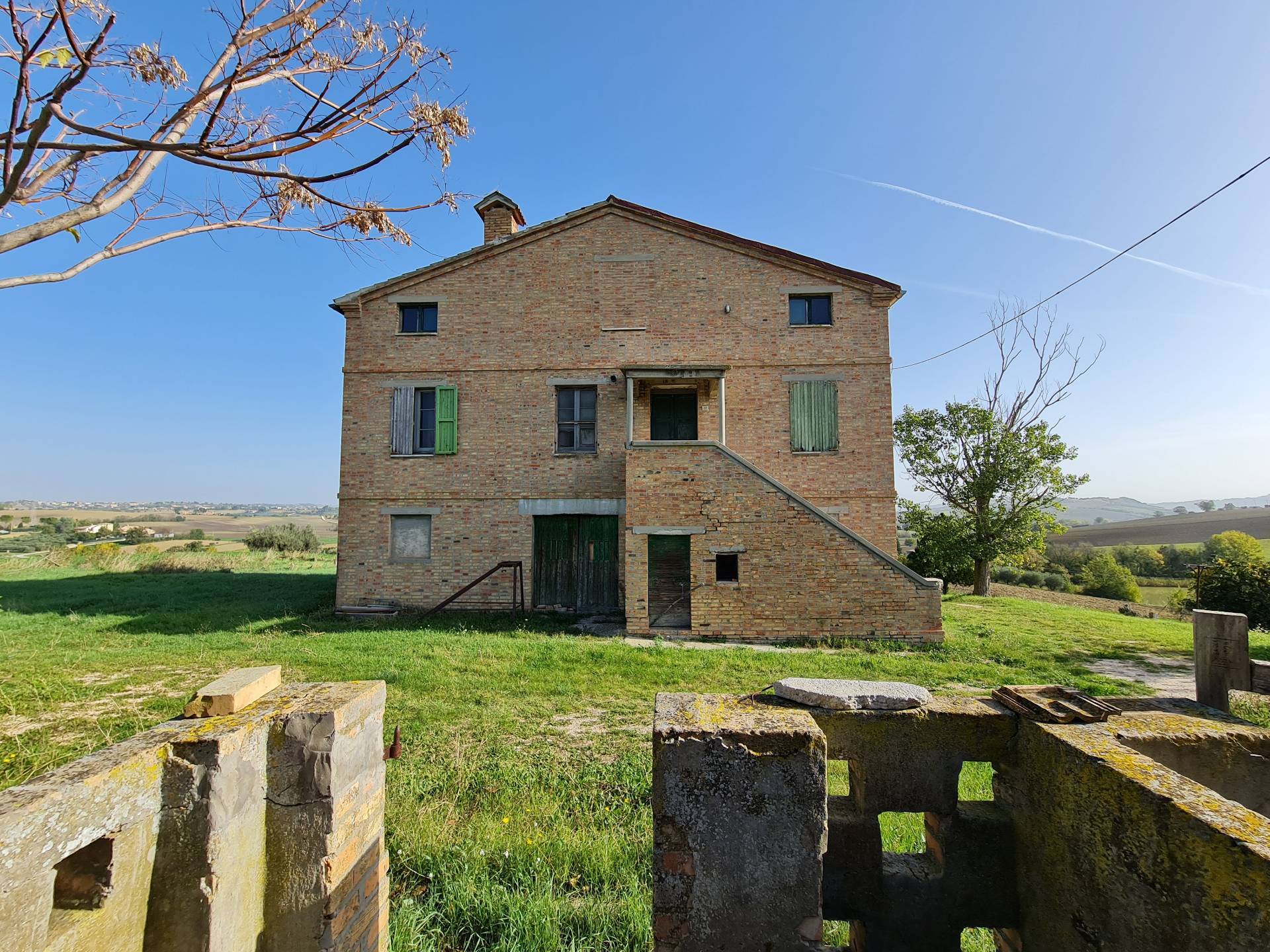 Casale a Treia (Macerata)