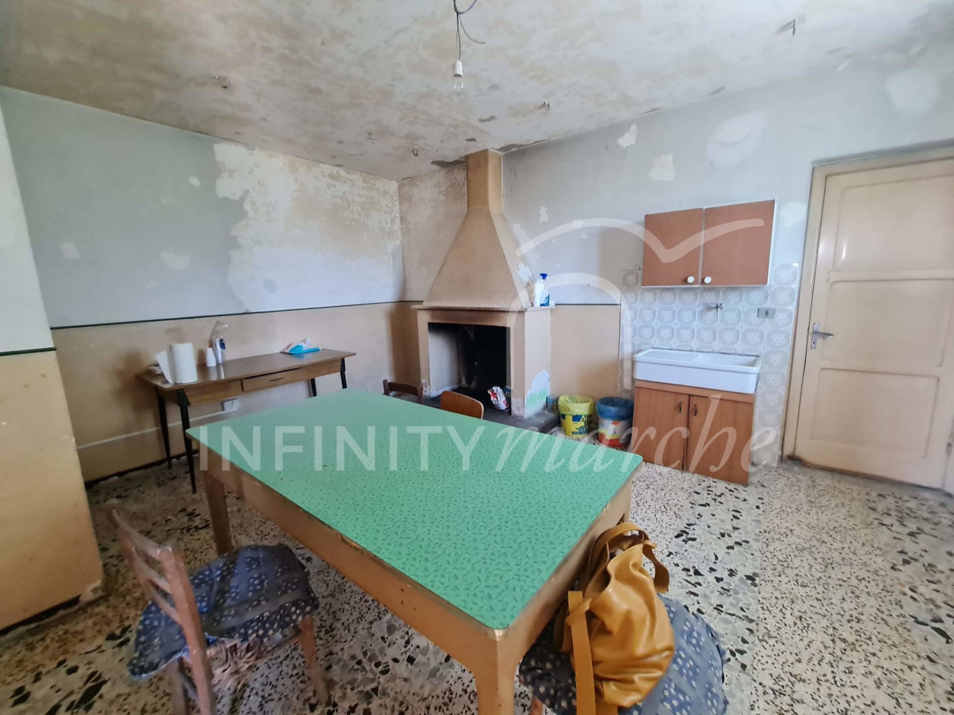 Country House in Francavilla d'Ete (Fermo)