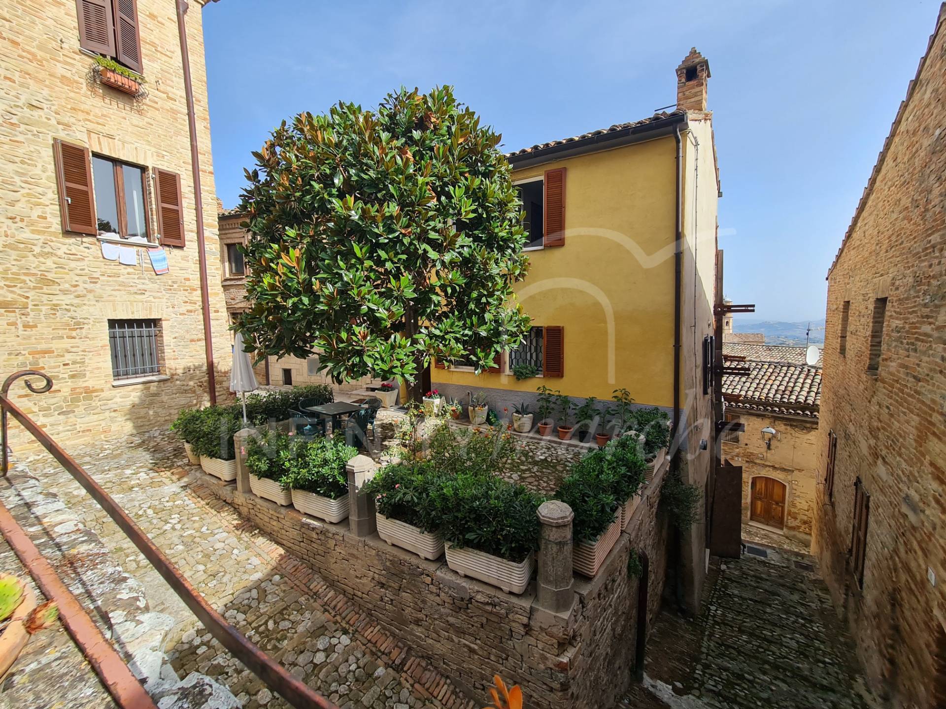 House in Montalto delle Marche (Ascoli Piceno)