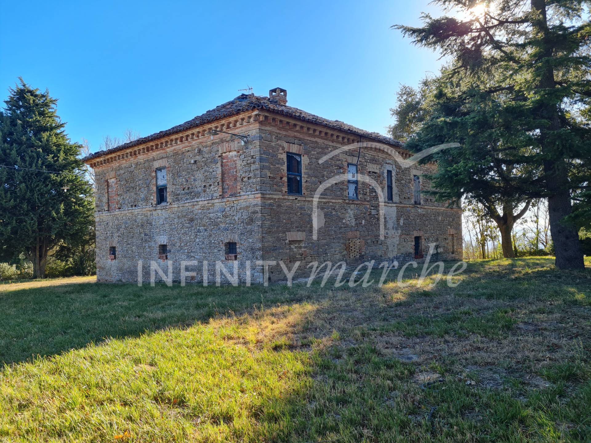 Country House in Treia (Macerata)