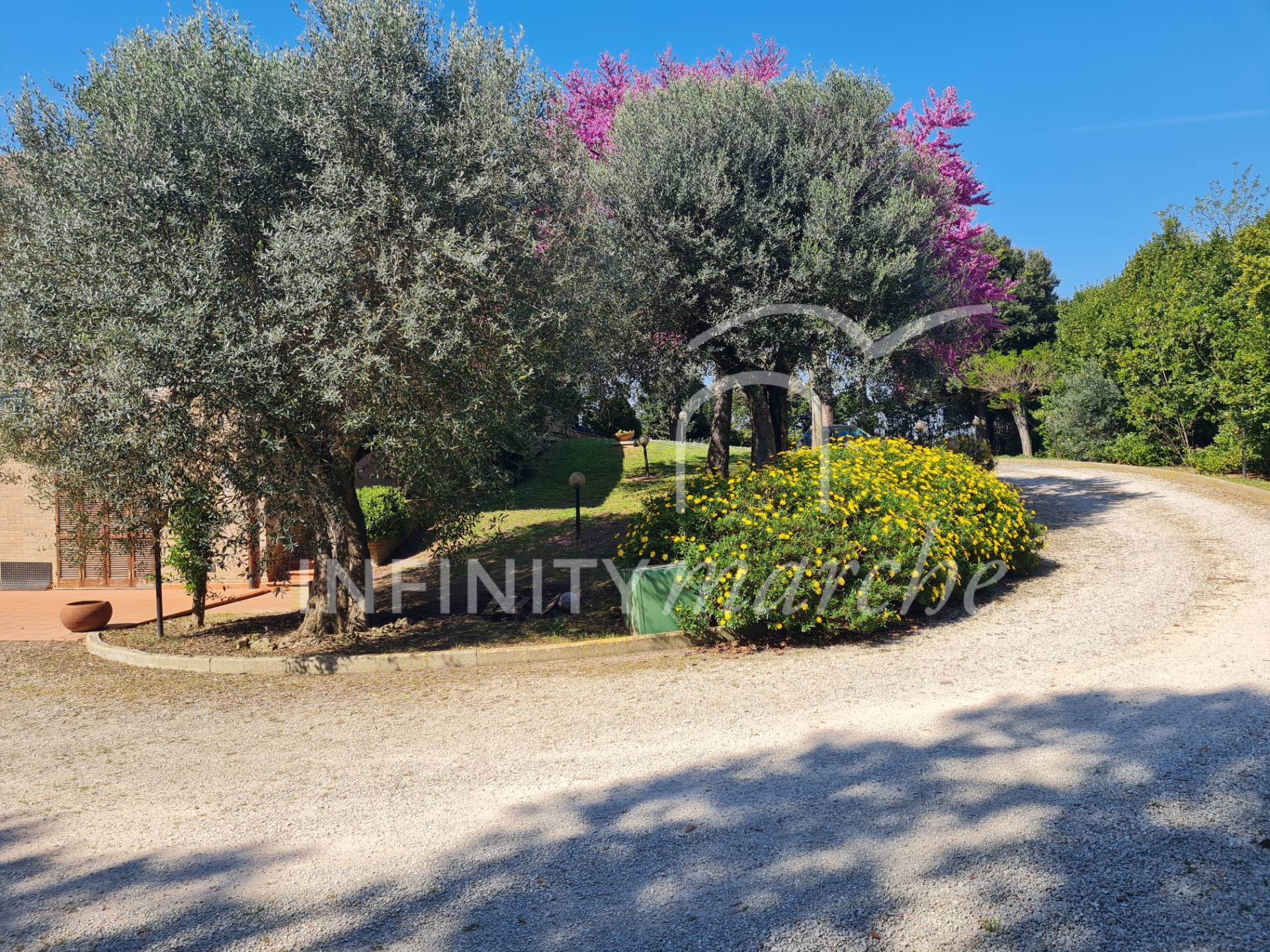 House in Morrovalle (Macerata)