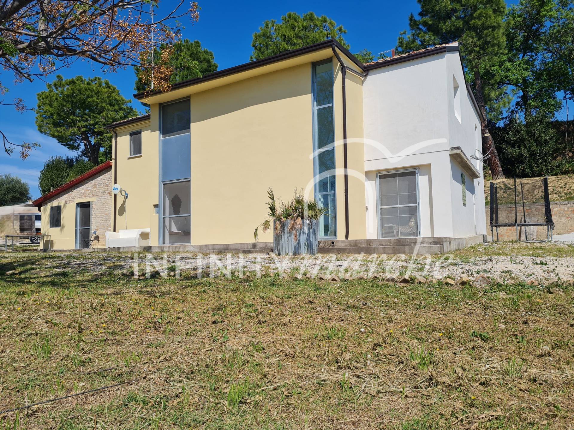 Country House in Sant'Elpidio a Mare (Fermo)