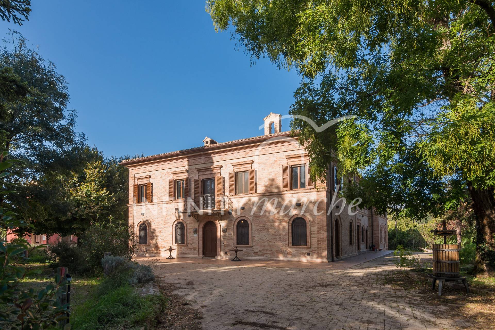Villa a Tolentino (Macerata)