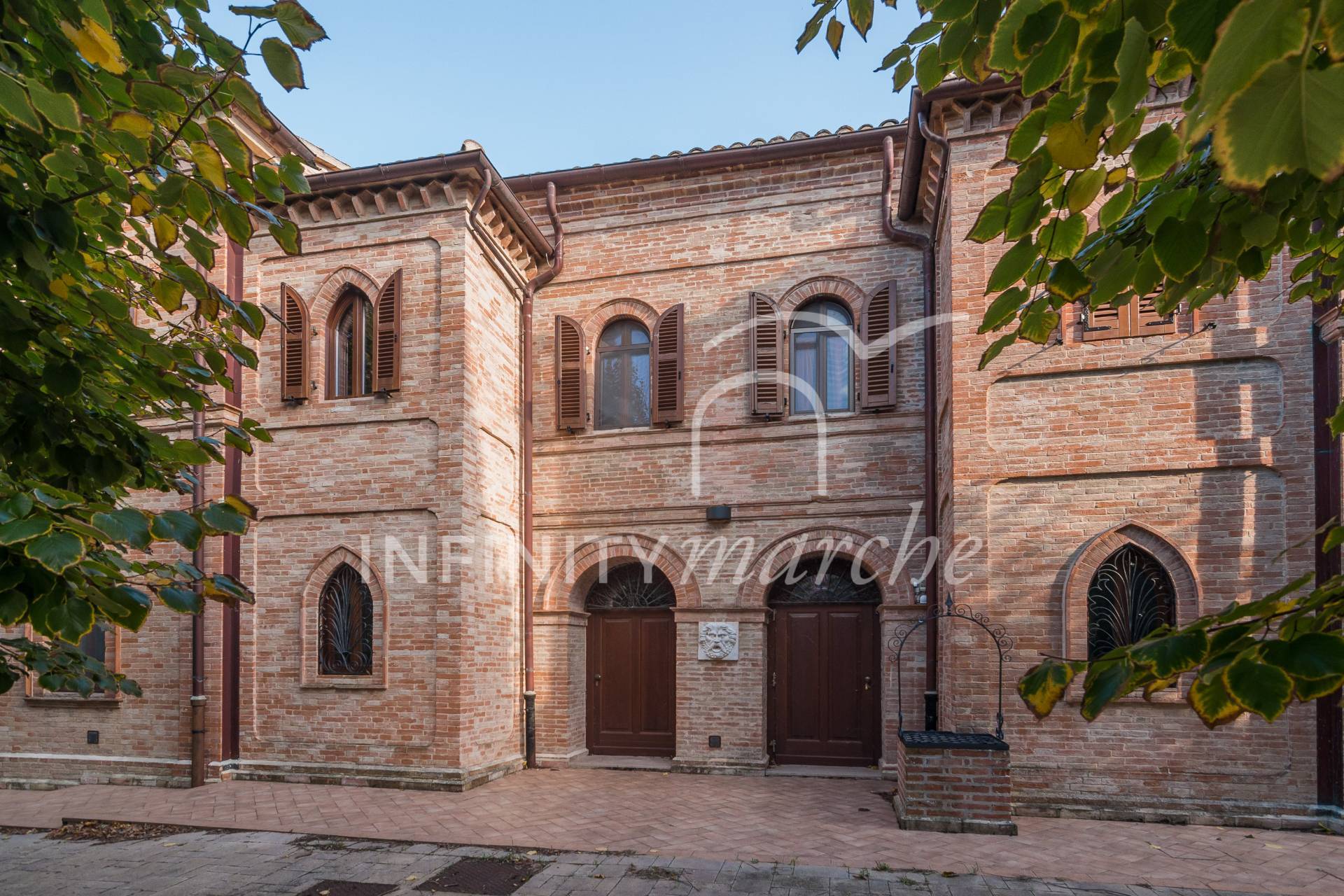 Villa a Tolentino (Macerata)