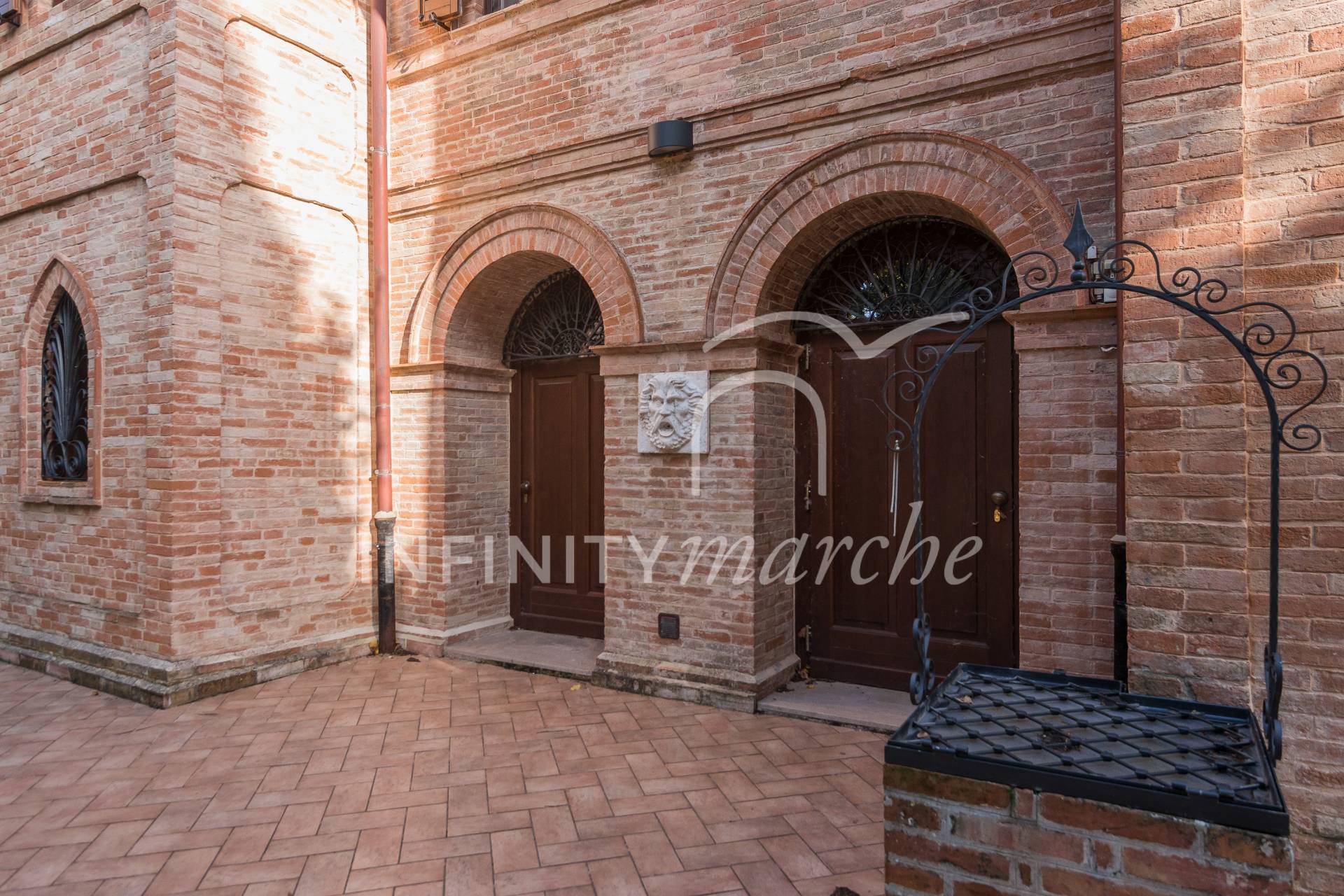 Villa a Tolentino (Macerata)