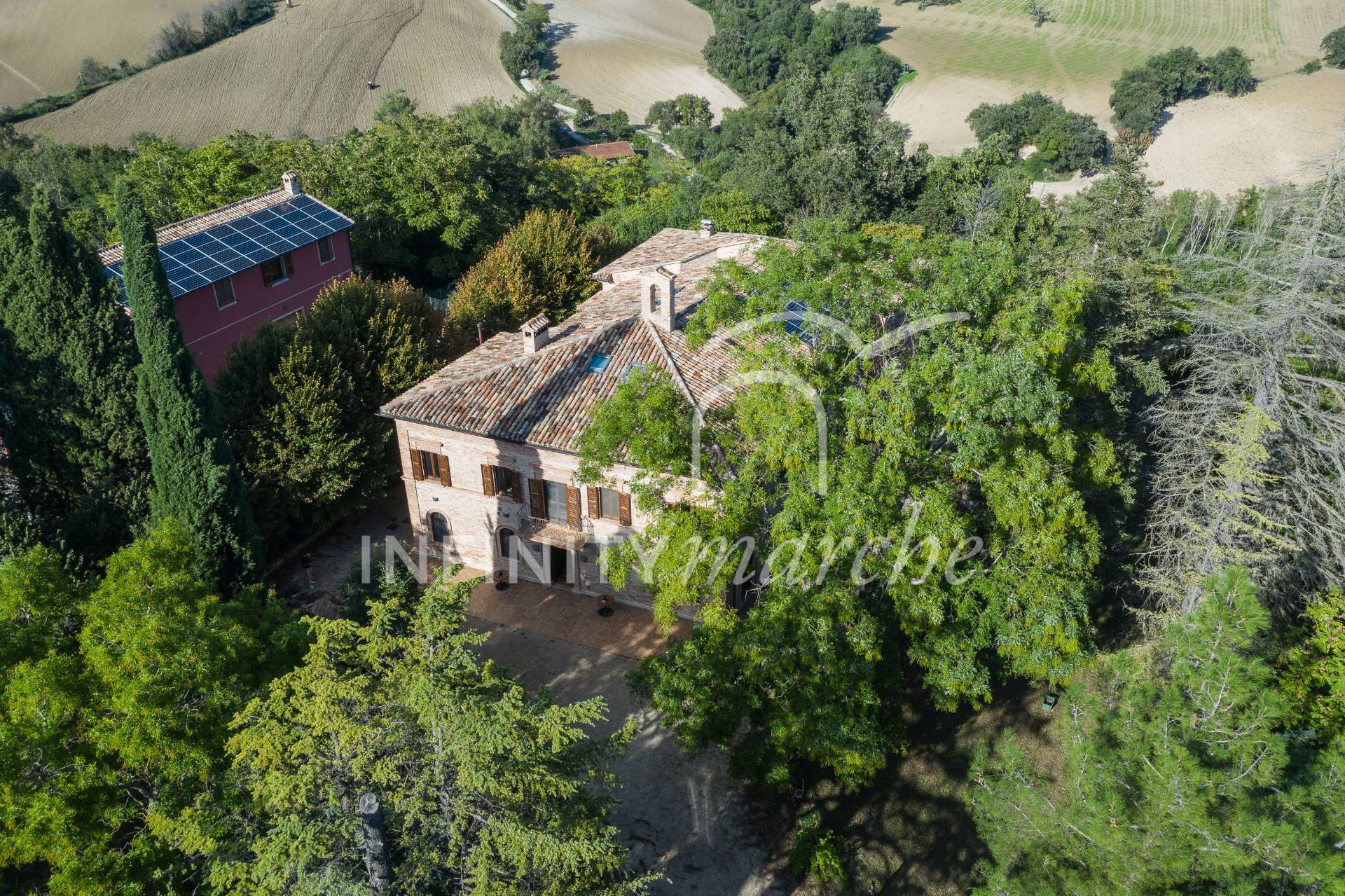 Villa a Tolentino (Macerata)