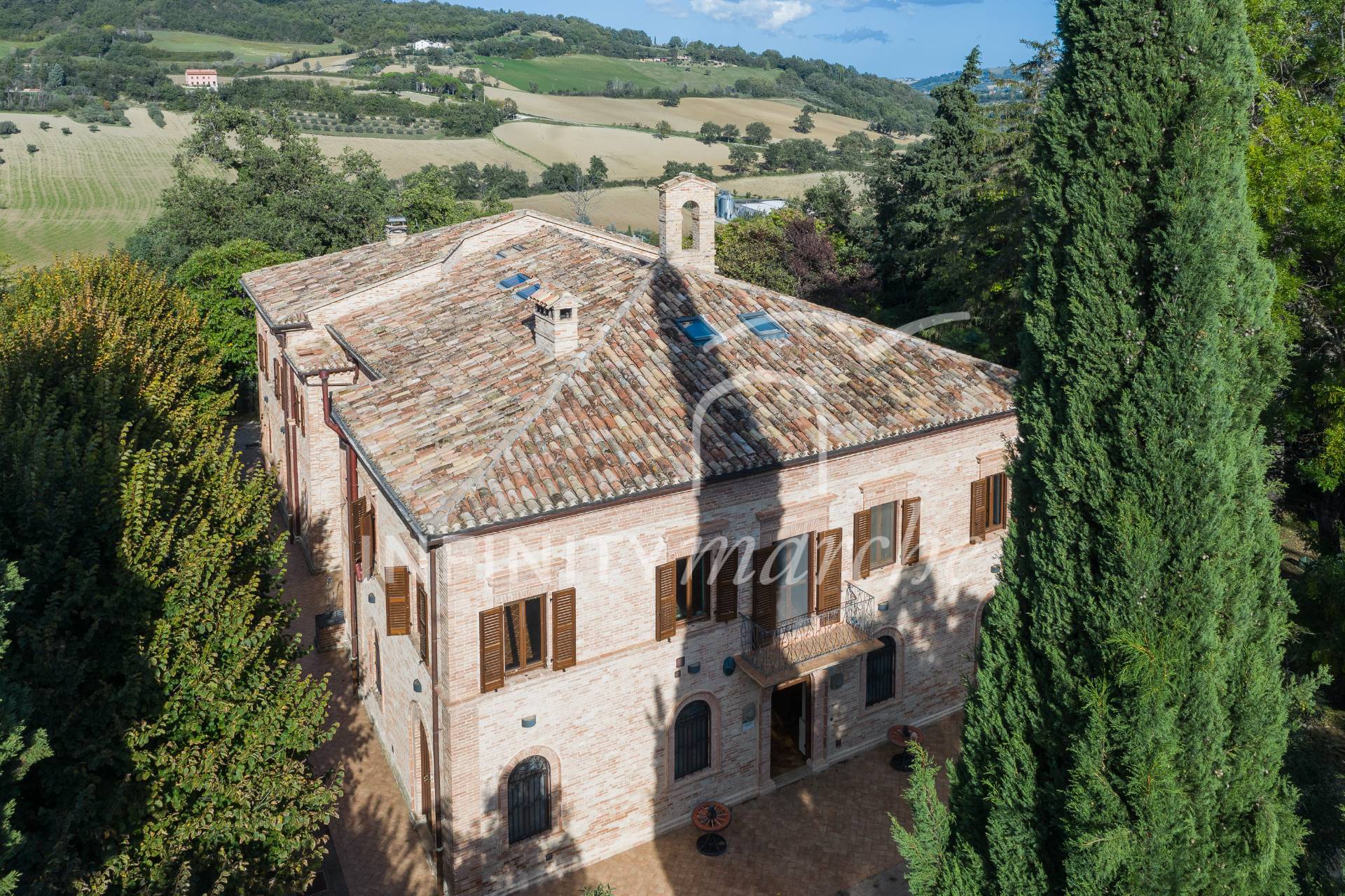 Villa a Tolentino (Macerata)