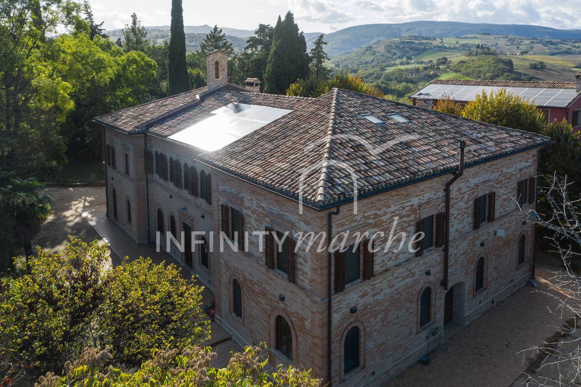 Villa a Tolentino (Macerata)
