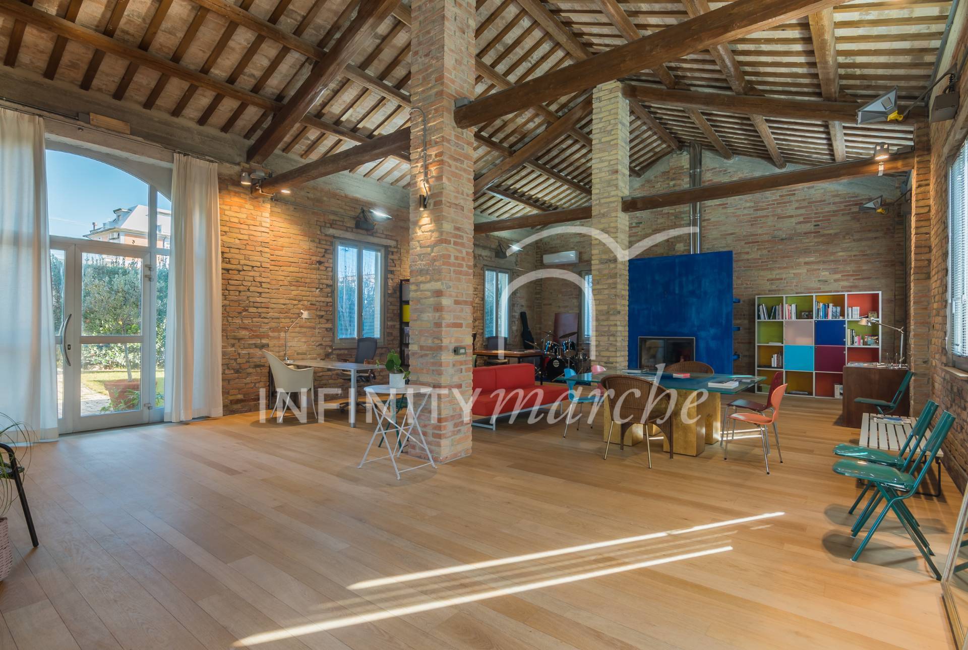 Villa a Civitanova Marche (Macerata)