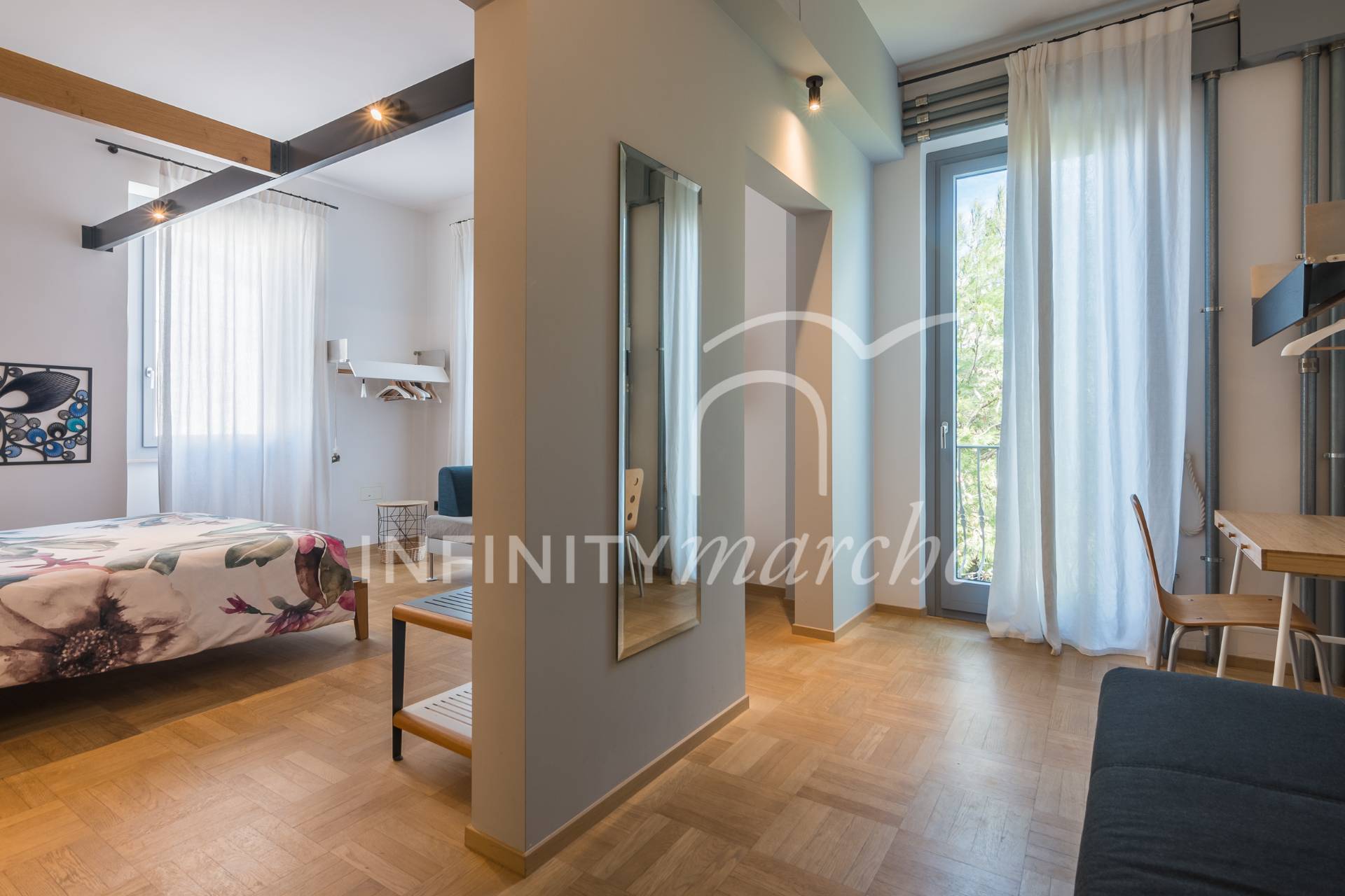 Villa a Civitanova Marche (Macerata)