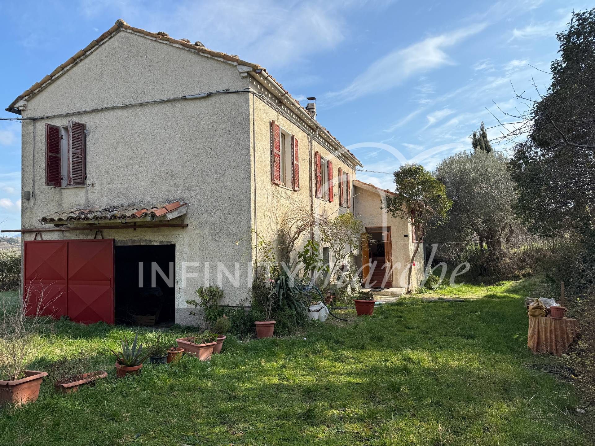 Casale a San Severino Marche (Macerata)