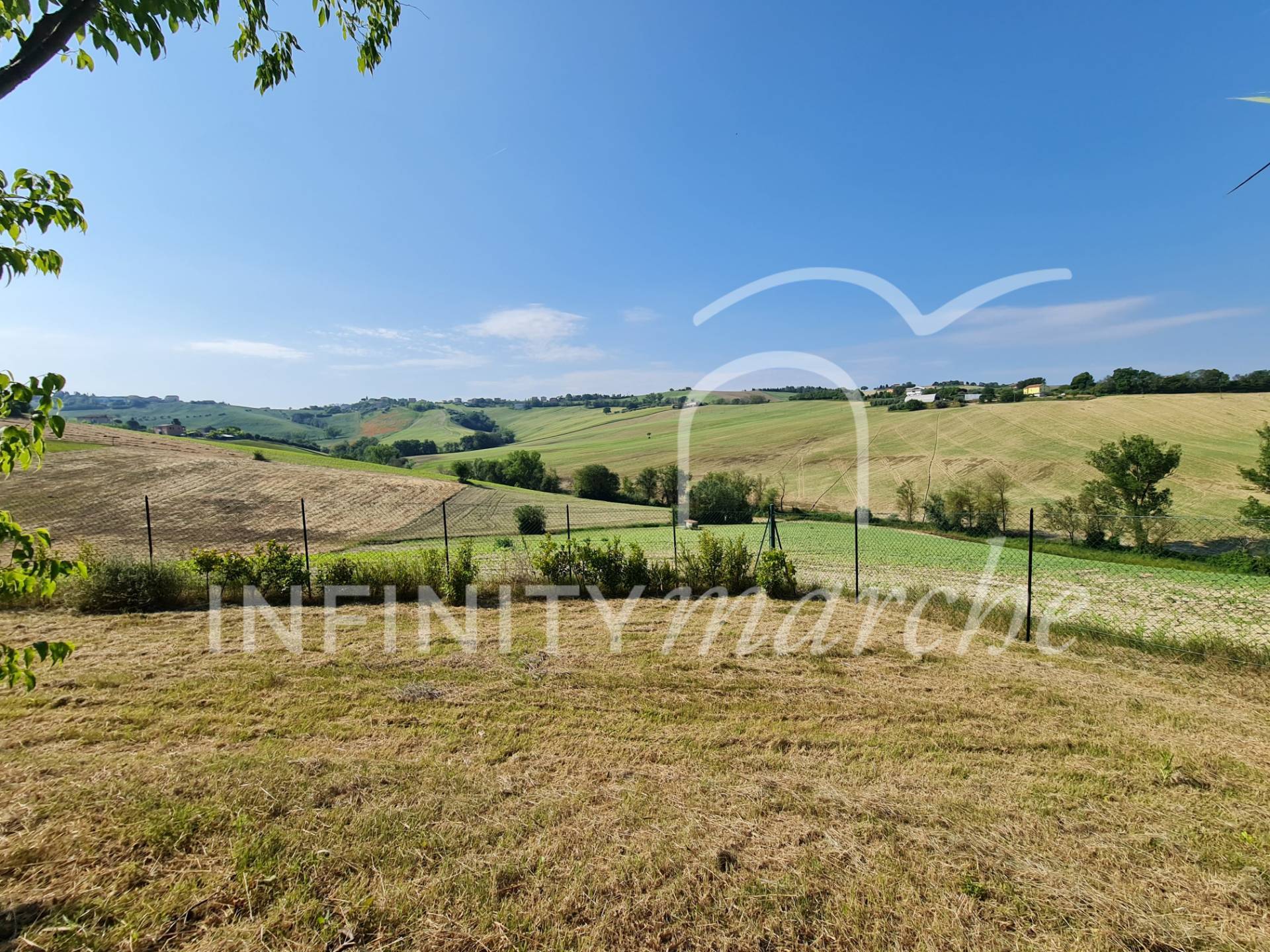 Casale a Monte San Giusto (Macerata)