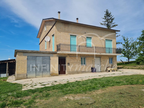 Casale Francavilla d'Ete (Fermo)