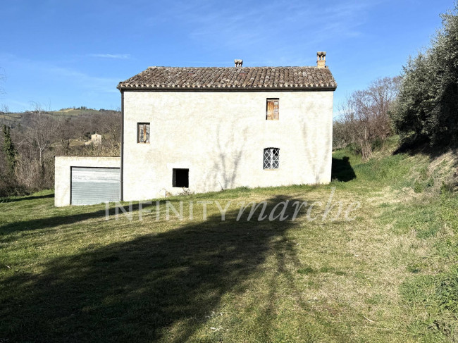 Casale Sant'Angelo in Pontano (Macerata)