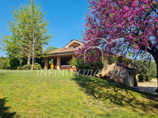 Villa Morrovalle (Macerata)