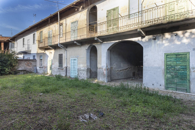 Terreno edificabile in vendita a Marnate (VA)