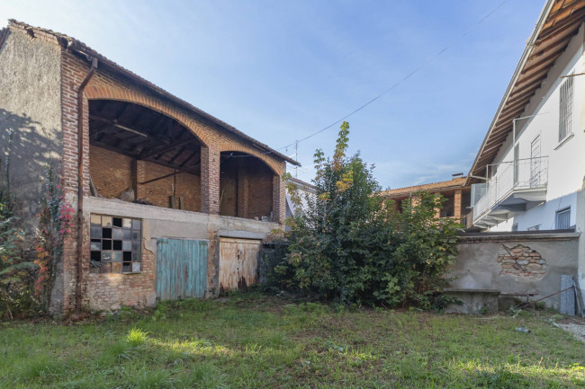 Terreno edificabile in vendita a Marnate (VA)