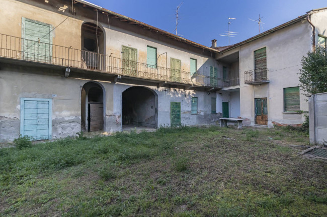 Terreno edificabile in vendita a Marnate (VA)