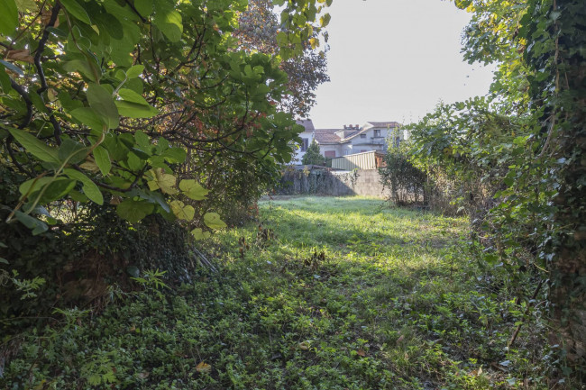 Terreno edificabile in vendita a Marnate (VA)