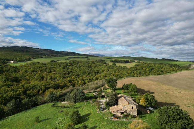 Rustico in vendita a Cetona (SI)