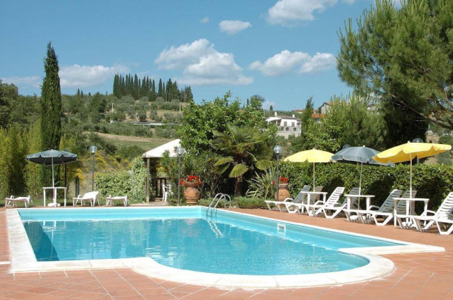 Albergo/Hotel in vendita a Magione (PG)