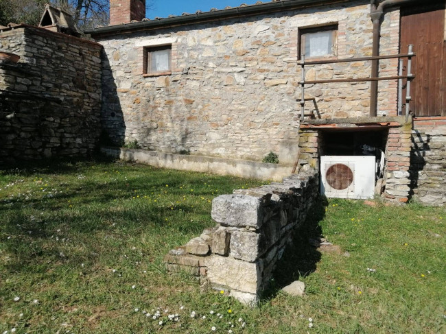 Rustico in vendita a Rapolano Terme (SI)