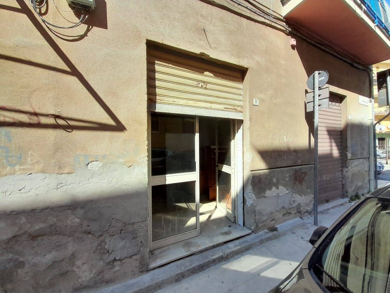 Magazzino in vendita a Palermo (PA)