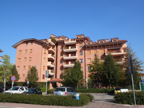 2 Locali in affitto a Segrate