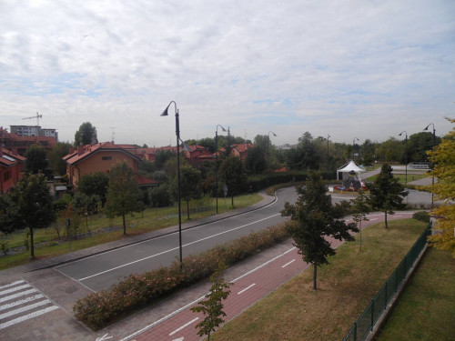 2 Locali in affitto a Segrate