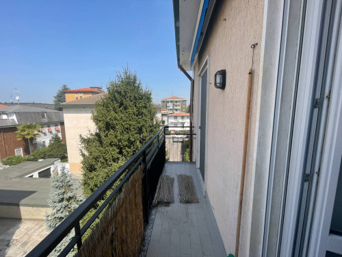 2 Locali in affitto a Segrate